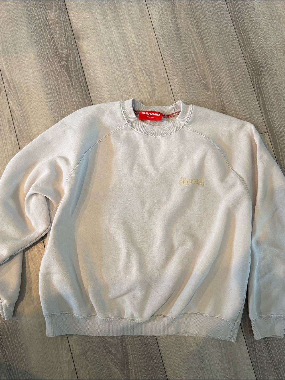 4Hunnid Men's Cream Crewneck Sweatshirt